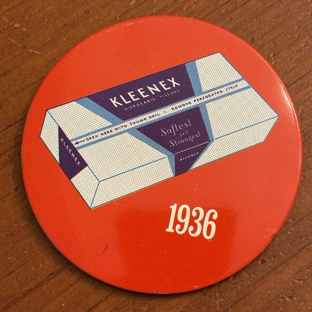 Kleenex 1936 Tissue Box Vintage Pinback Button Pin Round Circle‎